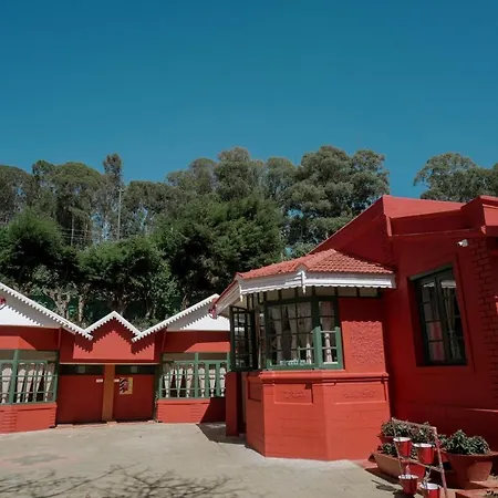 Lakefront Home Hotel Ooty Exterior photo