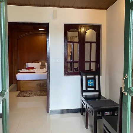 Lakefront Home Hotel Ooty Exterior photo