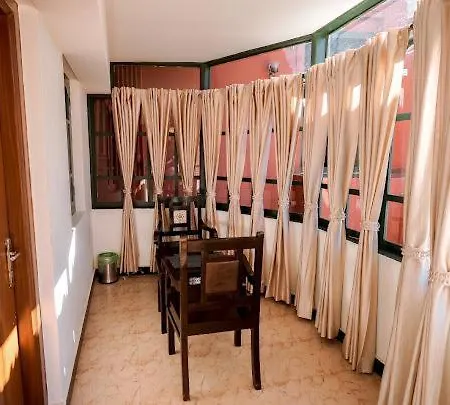 Lakefront Home Hotel Ooty Exterior photo